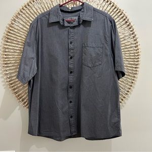Men’s short sleeve button down shirt